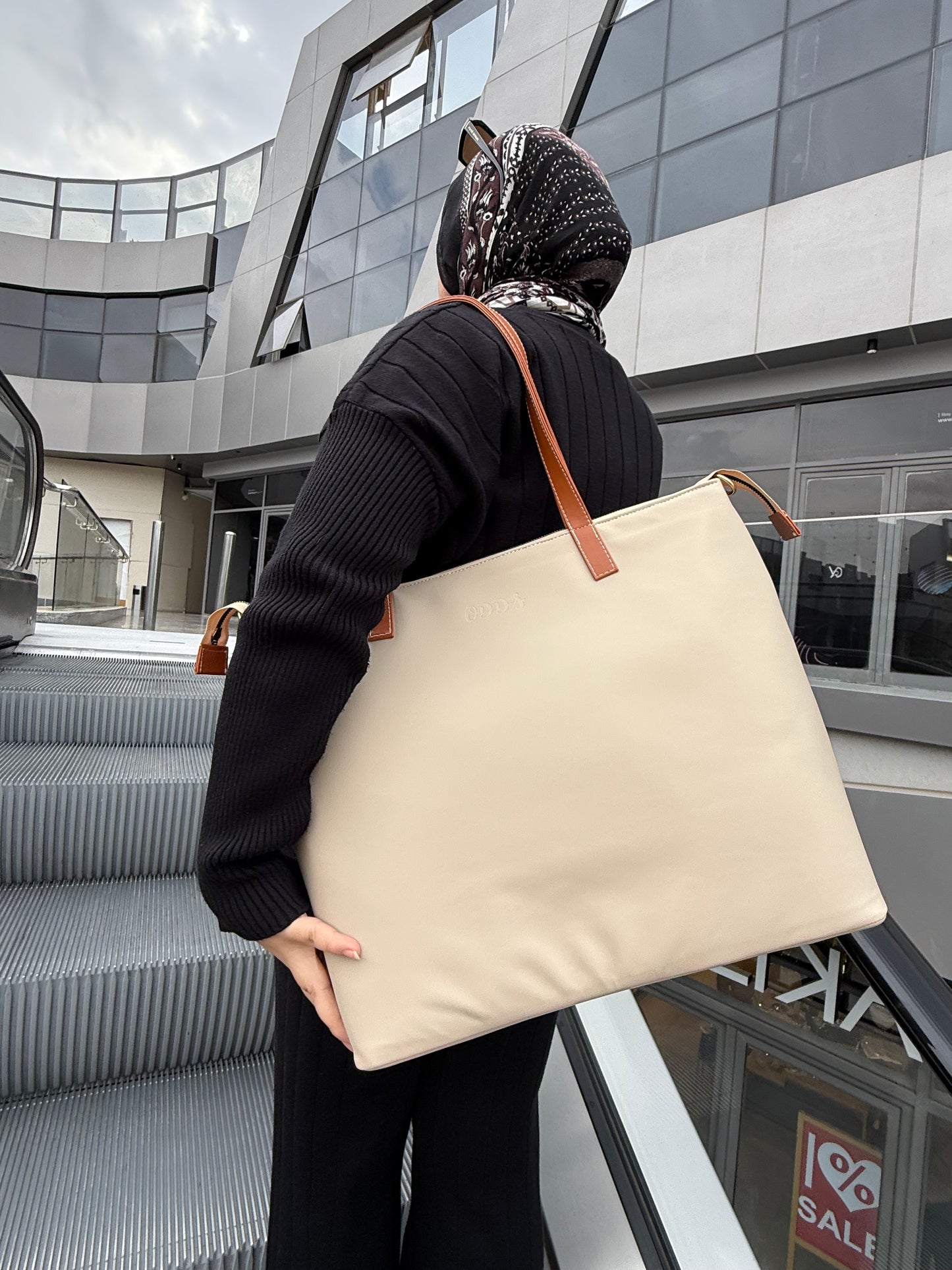Cleo Beige